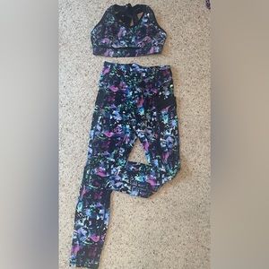 Fabletics set, size small